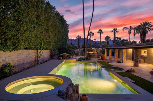 74085 Old Prospector Trail, Palm Desert CA: https://media.crmls.org/mediaz/a0fc9265-a846-478e-b03b-d259e39f65ce.jpg