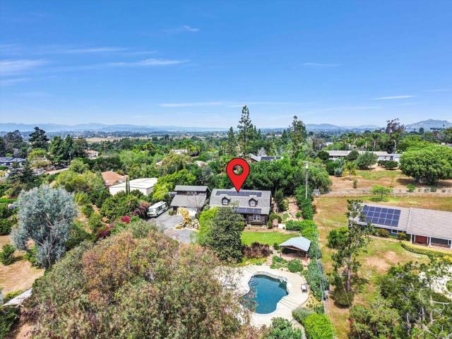 3127 Alta Vista Drive, Fallbrook CA: https://media.crmls.org/mediaz/a0fcf59a-f781-40f5-8253-62e2c23392ad.jpg