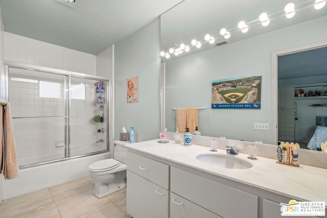 Image 39 of 66 For 2580 La Condesa Drive