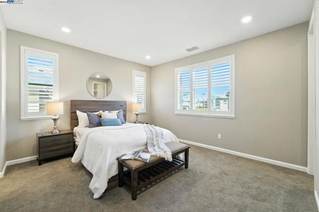 418 Desert Holly St, Milpitas CA: https://media.crmls.org/mediaz/a0fdefe6-d457-482c-8527-5310ec450cfc.jpg