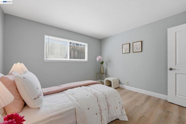 1782 Whitecliff Way, Walnut Creek CA: https://media.crmls.org/mediaz/a0fe6e37-02ad-4ca6-abdd-08e5c0c36b8b.jpg