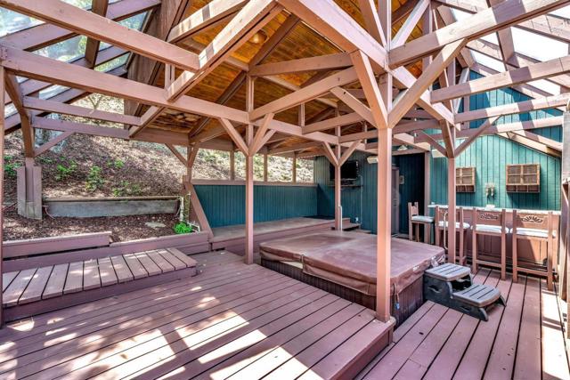 17255 Holiday Drive, Morgan Hill CA: https://media.crmls.org/mediaz/a0fea781-4b4e-4767-99cb-33709bc28f2c.jpg