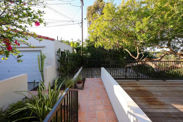 1430 Golden Gate Drive, San Diego CA: https://media.crmls.org/mediaz/a0ff0114-2703-48bc-ad2d-a09cf109543c.jpg
