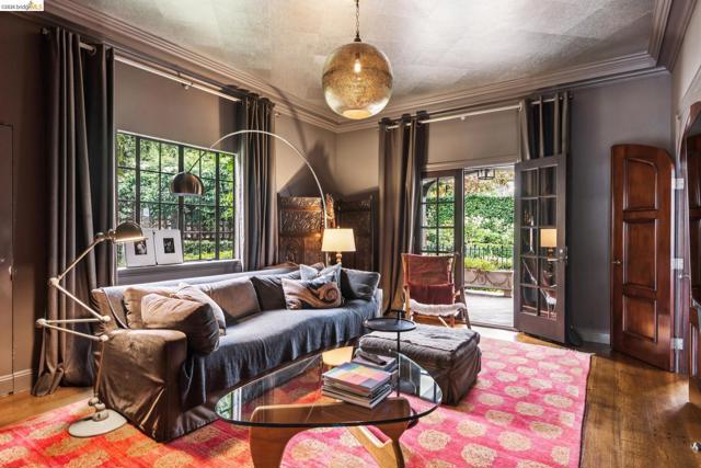 Image 18 of 30 For 5710 Margarido Dr