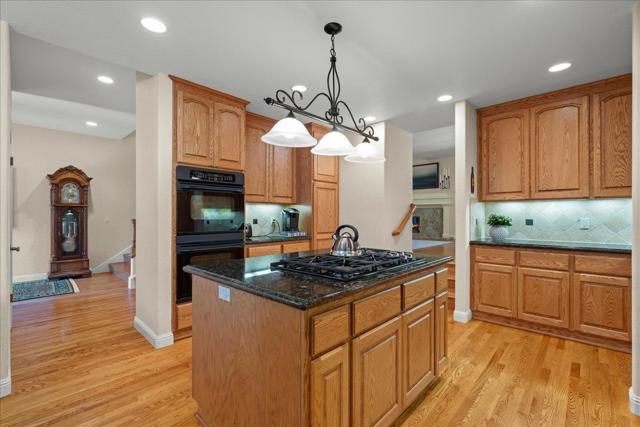 5945 Fiddletown Place, San Jose CA: https://media.crmls.org/mediaz/a0ff8d52-960e-4b35-9b7c-9b3a107b5a85.jpg
