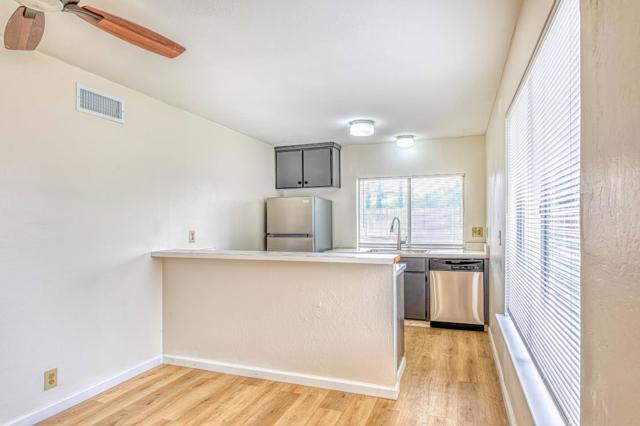 32200 Atlas Way, Union City CA: https://media.crmls.org/mediaz/a100886b-d213-48d4-a0b2-565bdbca5862.jpg