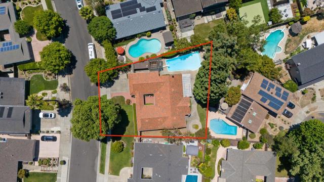 2336 Constitution Drive, San Jose CA: https://media.crmls.org/mediaz/a100ba7f-c9a8-4947-94f0-e5bd8528948c.jpg