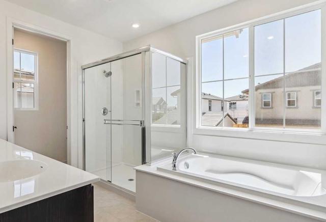 2524 Big Sky Drive, Fairfield CA: https://media.crmls.org/mediaz/a101a412-6de8-48f3-ab13-bc7e4699cb0f.jpg