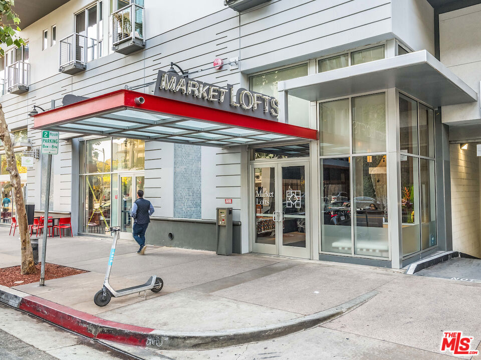 645 W 9th Street 301, Los Angeles, CA 90015
