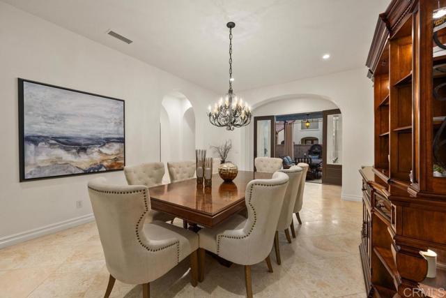 7845 Caminito Camelia, San Diego CA: https://media.crmls.org/mediaz/a10216af-abed-4d4b-82d4-b33013ef2589.jpg