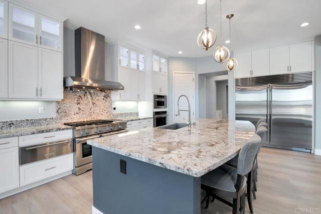 Detail Gallery Image 14 of 46 For 1733 Lemonadeberry Ln, Vista,  CA 92084 - 5 Beds | 3/1 Baths