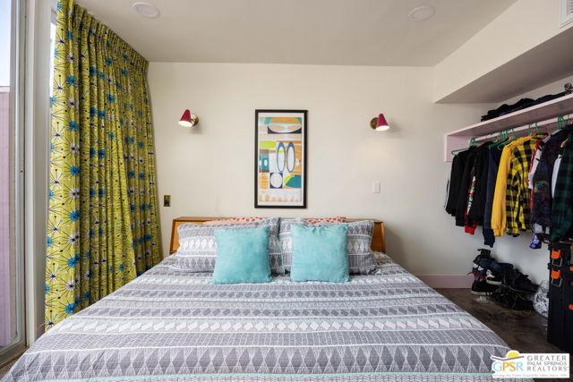 1111 E Palm Canyon Drive, Palm Springs CA: https://media.crmls.org/mediaz/a103d847-5e96-463f-a2b4-95e26f824280.jpg