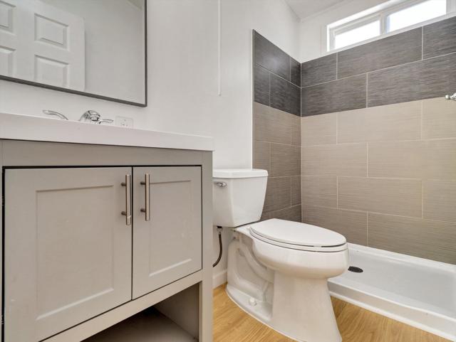 17-2204 Ocean Side Avenue-17