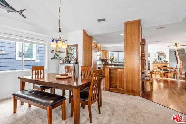 459 35th Street, Manhattan Beach, California 90266, 5 Bedrooms Bedrooms, ,3 BathroomsBathrooms,Residential,Sold,35th,25586389