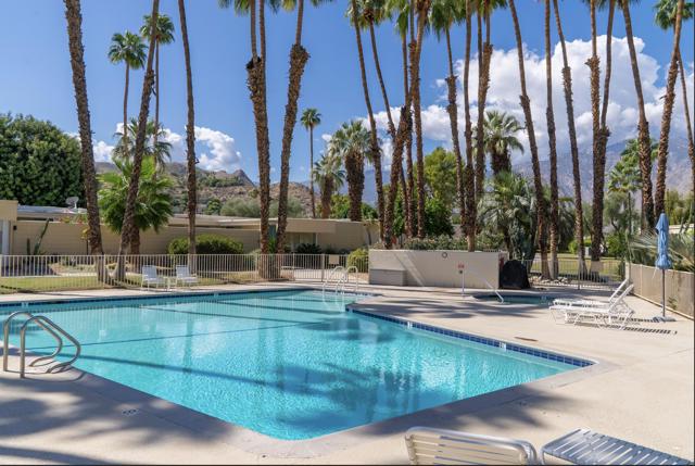 139 Desert Lakes Drive, Palm Springs CA: https://media.crmls.org/mediaz/a105e4aa-d180-46ae-8a79-bd3583b25585.jpg