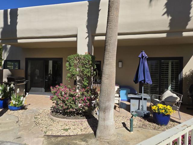 67421 N Chimayo Drive, Cathedral City CA: https://media.crmls.org/mediaz/a10601ae-f912-4c2b-935c-fc83568d39a1.jpg