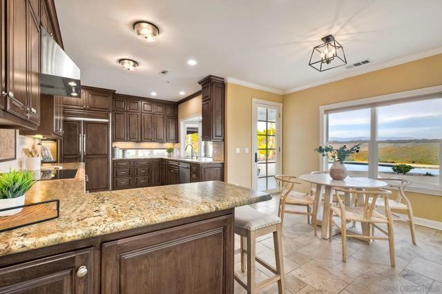 Image 3 of 54 For 2951 Fairview Dr