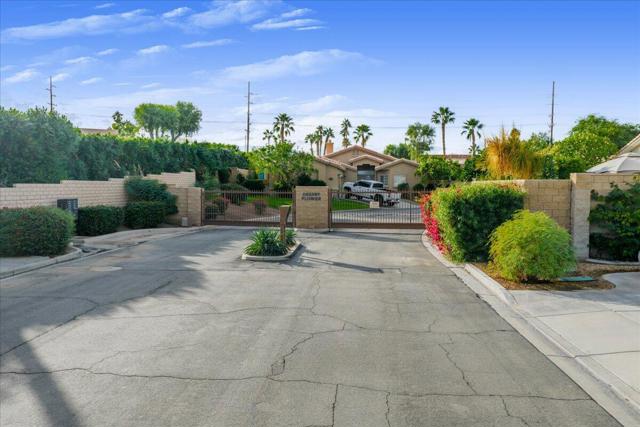 79030 Ladera Drive, La Quinta CA: https://media.crmls.org/mediaz/a1063038-6a59-451a-a921-9dcbdf73f910.jpg