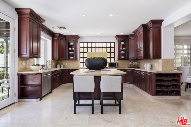 1471 S Crest Drive, Los Angeles CA: https://media.crmls.org/mediaz/a106b4ce-2810-405b-ad12-ab3903d0165a.jpg