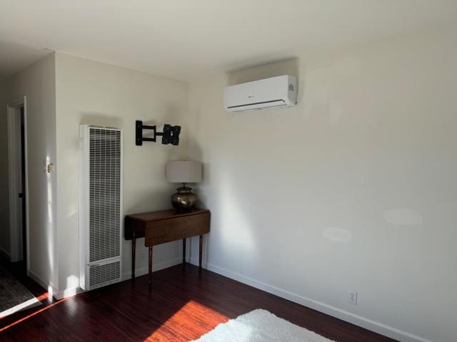 972 Haven Avenue, Redwood City CA: https://media.crmls.org/mediaz/a107a590-81af-4a68-b334-f00d5e6d2206.jpg