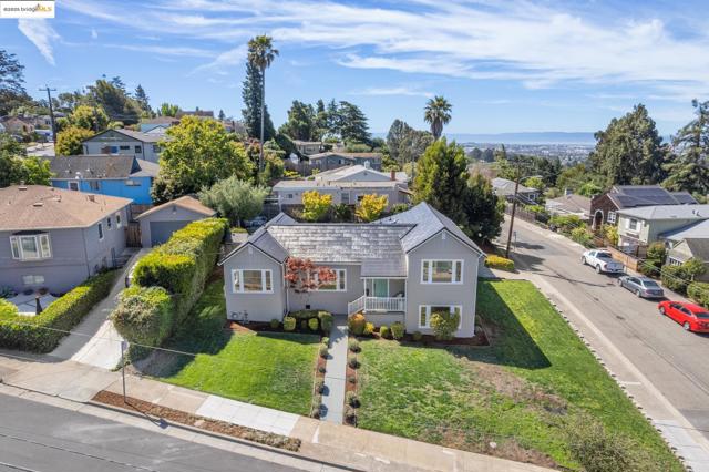 4701 Kaphan Ave, Oakland CA: https://media.crmls.org/mediaz/a107a959-5d7f-4ffd-b626-d27ee510214f.jpg