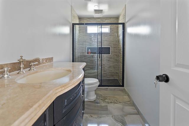 72420 Windlass Drive, Mecca CA: https://media.crmls.org/mediaz/a10828dc-d978-4d34-a711-c5c8d5125236.jpg
