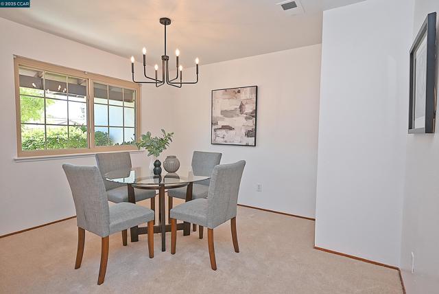 1524 Martindale Dr, Martinez CA: https://media.crmls.org/mediaz/a10860d5-0168-4cf7-8df6-eab389d50f00.jpg