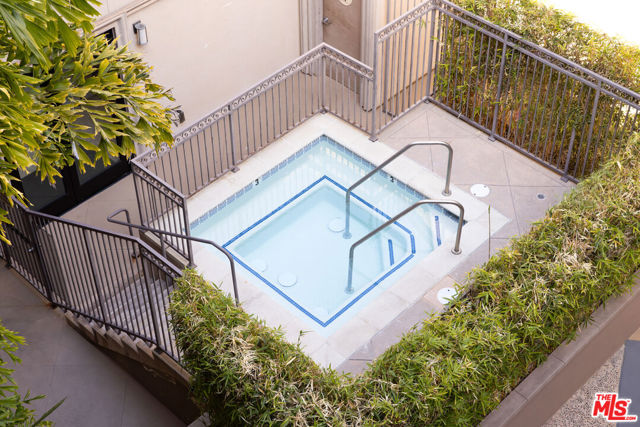 2 Bed Home for Sale in Playa del Rey, California
