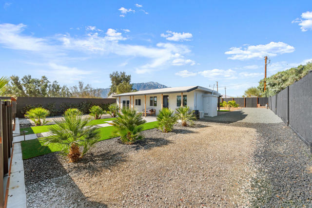 17319 Keith Street, Palm Springs CA: https://media.crmls.org/mediaz/a109b936-493b-4a47-a935-053c4ae8c702.jpg