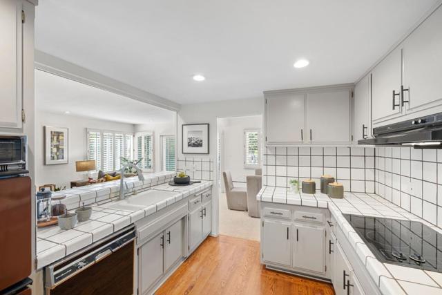 30 Conejo Drive, Millbrae CA: https://media.crmls.org/mediaz/a10a767a-7ef7-4519-81a0-639cf468d5d6.jpg