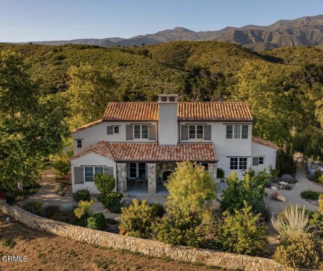 10525 Ojai Santa Paula Road, Ojai CA: https://media.crmls.org/mediaz/a10b80f0-0a20-4e39-baa9-3fa9ac033c5a.jpg