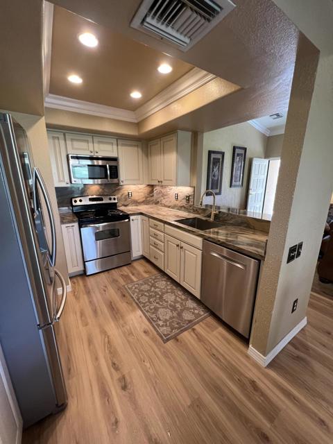 26 Mission Court, Rancho Mirage CA: https://media.crmls.org/mediaz/a10bc2e8-2088-4505-a544-c71b08f1237f.jpg