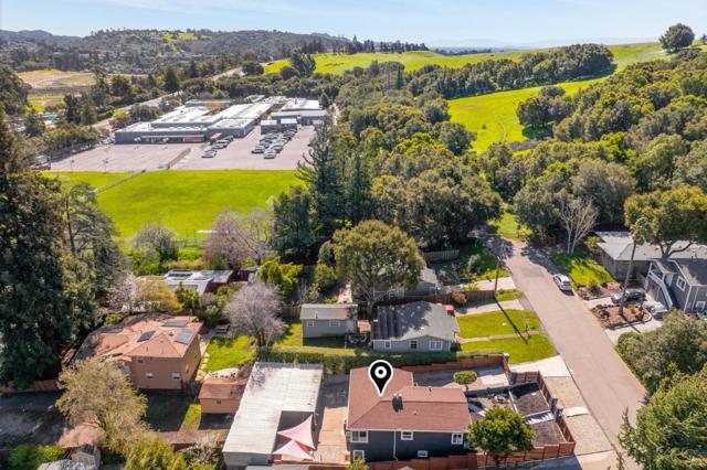 8124 Greenly Drive, Oakland CA: https://media.crmls.org/mediaz/a10c4419-f929-4509-87aa-2105e5e06c30.jpg