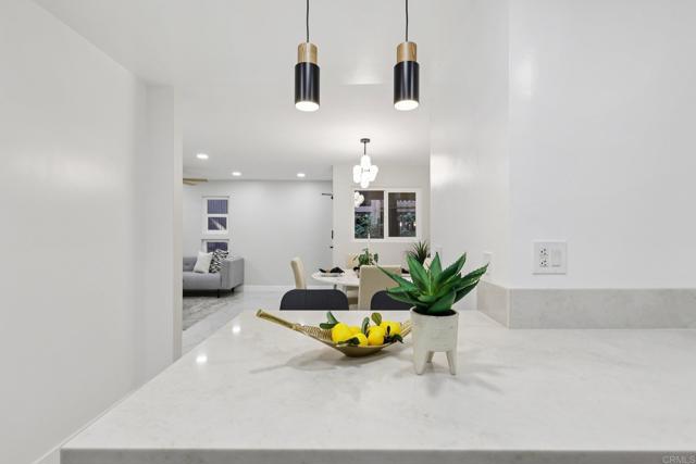 2600 Torrey Pines Road, La Jolla CA: https://media.crmls.org/mediaz/a10c6bd4-8b68-4752-94fe-00da92cba07d.jpg