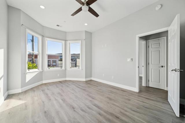 30003006 26th Street, San Francisco CA: https://media.crmls.org/mediaz/a10e8741-8a9e-4ad3-bf2c-b4bbc56be467.jpg