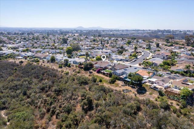7502 Northrup Drive, San Diego CA: https://media.crmls.org/mediaz/a10e91fe-303e-4580-831f-d3221a478adb.jpg