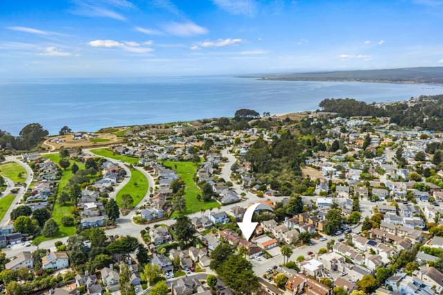 2146 Penasquitas Drive, Aptos CA: https://media.crmls.org/mediaz/a10edb5f-4153-4c53-8e09-74357e065c7e.jpg