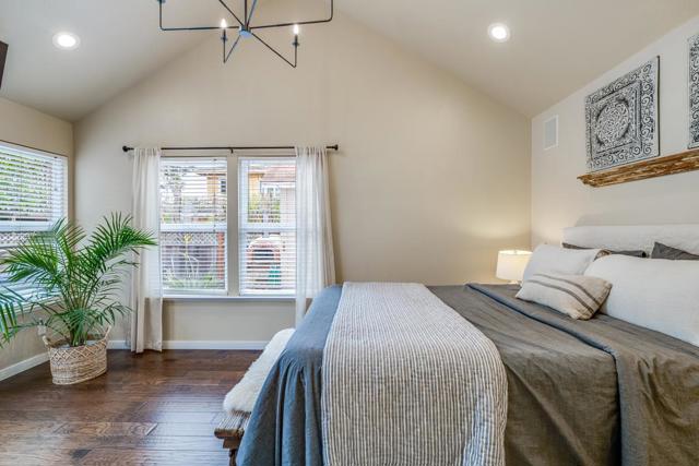 509 36th Avenue, Santa Cruz CA: https://media.crmls.org/mediaz/a10fc5ae-4091-452d-9a16-2c669caa2d28.jpg
