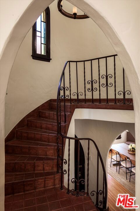 2064 Ames Street, Los Angeles CA: https://media.crmls.org/mediaz/a1106c74-b06a-40a2-be2d-00a4fd755bba.jpg