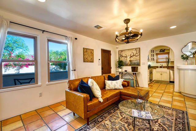 Living Room105L