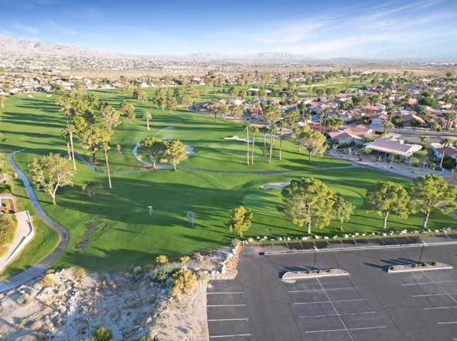 64977 Barnes Court, Desert Hot Springs CA: https://media.crmls.org/mediaz/a1113b2e-3619-4a1f-b463-282dac0ff3b9.jpg