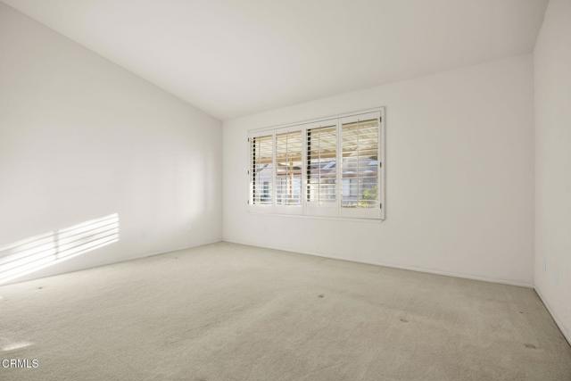29221 Village 29, Camarillo CA: https://media.crmls.org/mediaz/a11233c8-4d97-43f2-b12d-289b5dec463c.jpg