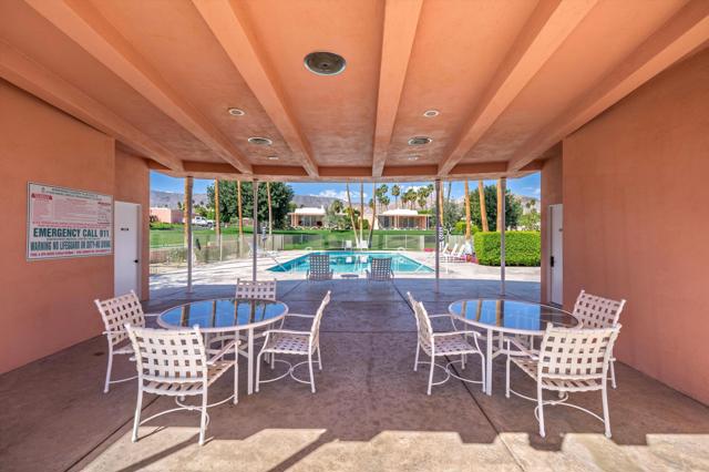 47314 Abdel Circle, Palm Desert CA: https://media.crmls.org/mediaz/a112c4ea-0d8f-4af7-8abf-51792f7903e8.jpg