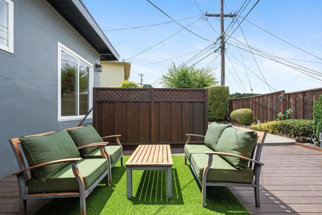 356 King Drive, South San Francisco CA: https://media.crmls.org/mediaz/a11370d7-0bbb-45be-843e-09c6d6ffe0fd.jpg
