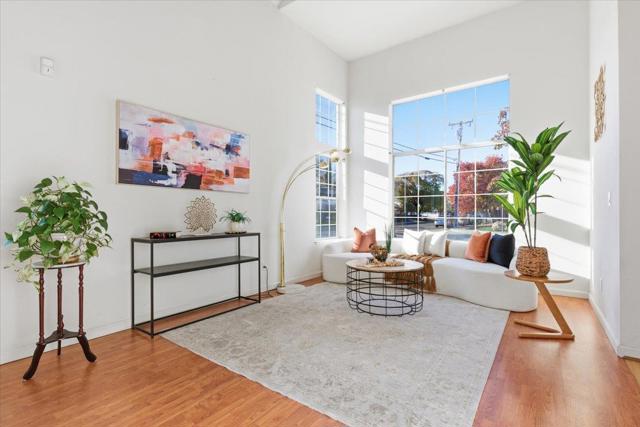 29273 Chance Street, Hayward CA: https://media.crmls.org/mediaz/a1148cb6-15b0-4a64-b79e-6e4929090cdd.jpg