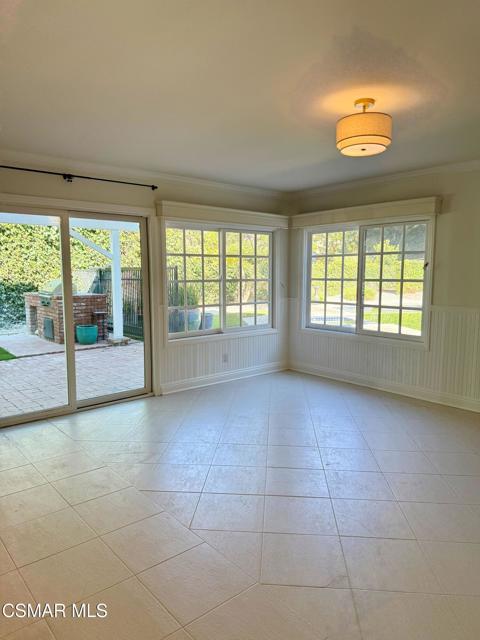 829 Sorrelwood Court, Westlake Village CA: https://media.crmls.org/mediaz/a114982d-3bc4-44df-bbe1-1058515956aa.jpg