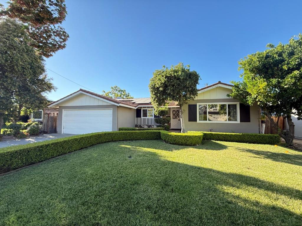 1643 Salisbury Drive