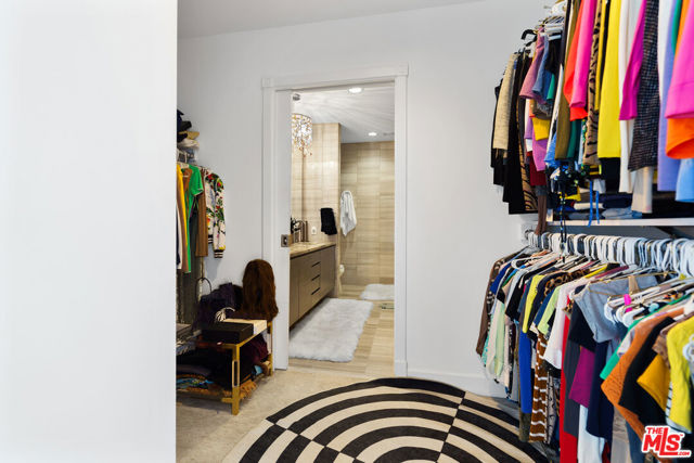 900 W Olympic Boulevard, Los Angeles CA: https://media.crmls.org/mediaz/a115e64a-d997-4d39-a2cd-e4c0f409ea79.jpg