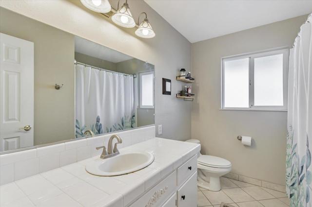 1204 Shore Road, Hollister CA: https://media.crmls.org/mediaz/a11675f2-5342-4f8e-a358-d50613303c10.jpg