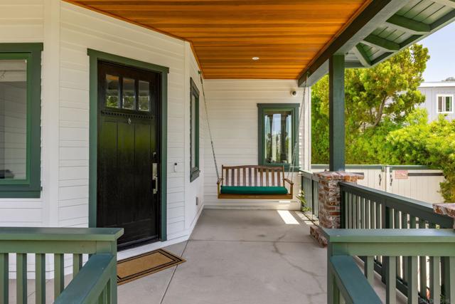 6411 Dowling Dr, La Jolla CA: https://media.crmls.org/mediaz/a116816b-a2da-4b59-b5b8-aba2fd14e8dd.jpg